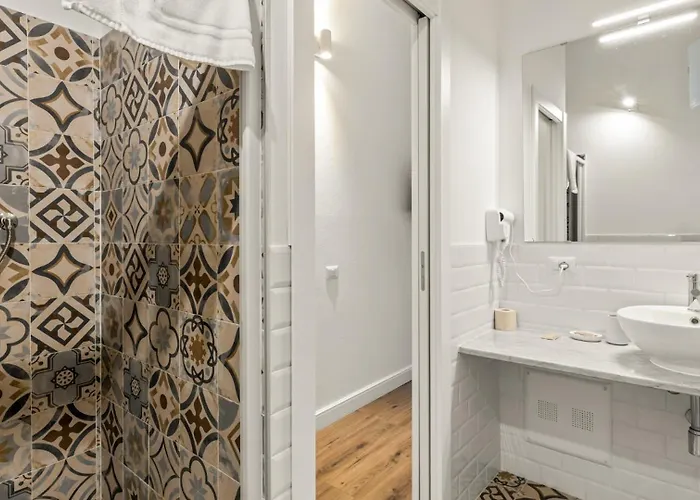 Konukevi Ceramic Oristano